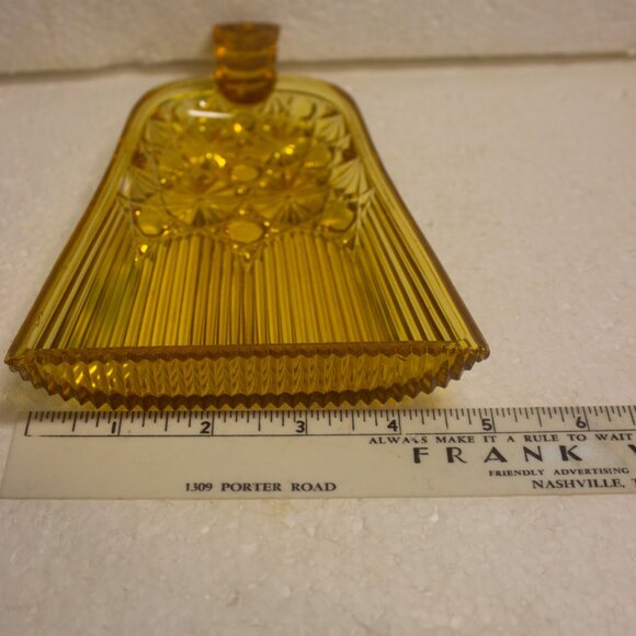 Vintage Amber Glass Candy Dish or Trinket Dish Daisy and Button Pattern - Picture 4 of 6